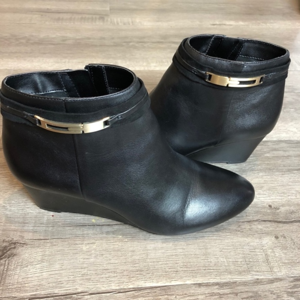 Naturalizer Wedge Booties